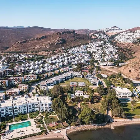 Bagla Denize Sifir Bahce Kat 2+1 Daire Апартаменты